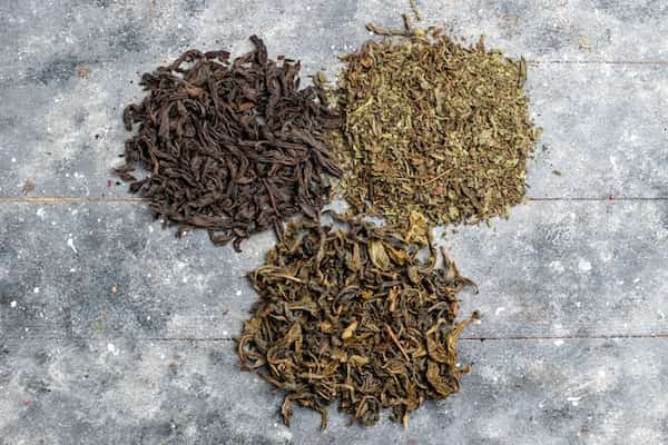 Types of tea leaves